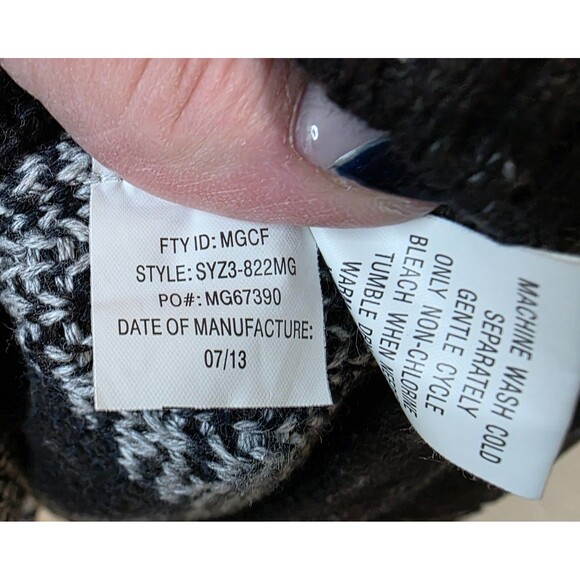 Trash Nouveau Shawl Collar Pullover Sweater — Black & Gray Aztec Knit — XL 2000s - Picture 11 of 11